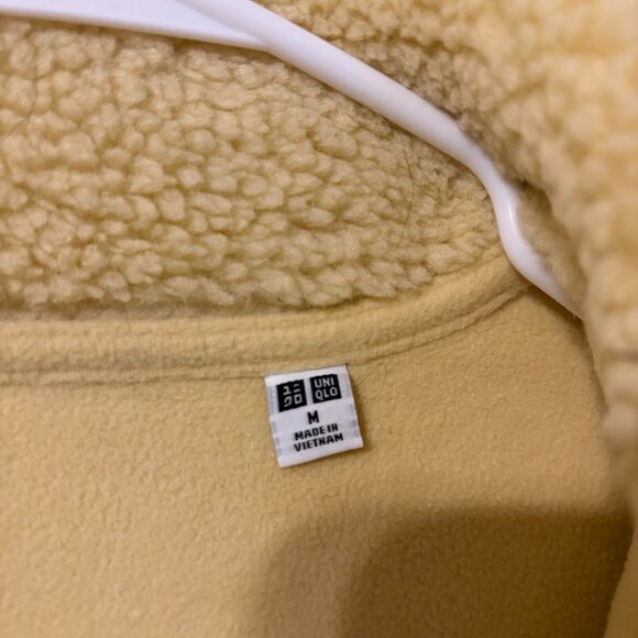 UNIQLO Fleece Jacket Yellow - Picture 4 of 4